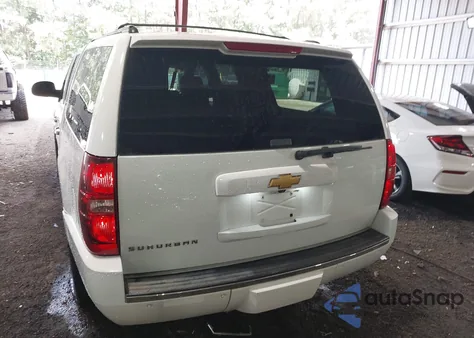2013 Chevrolet Suburban 1500 Ltz из США, поврежденный, VIN 1GNSKKE71DR136523